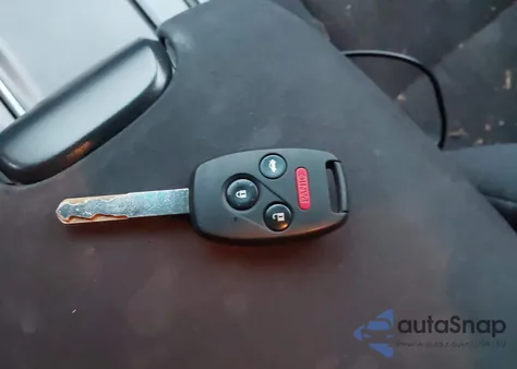 2011 Honda Accord 2.4 Lx z USA, uszkodzony, nr VIN 1HGCP2F30BA104783